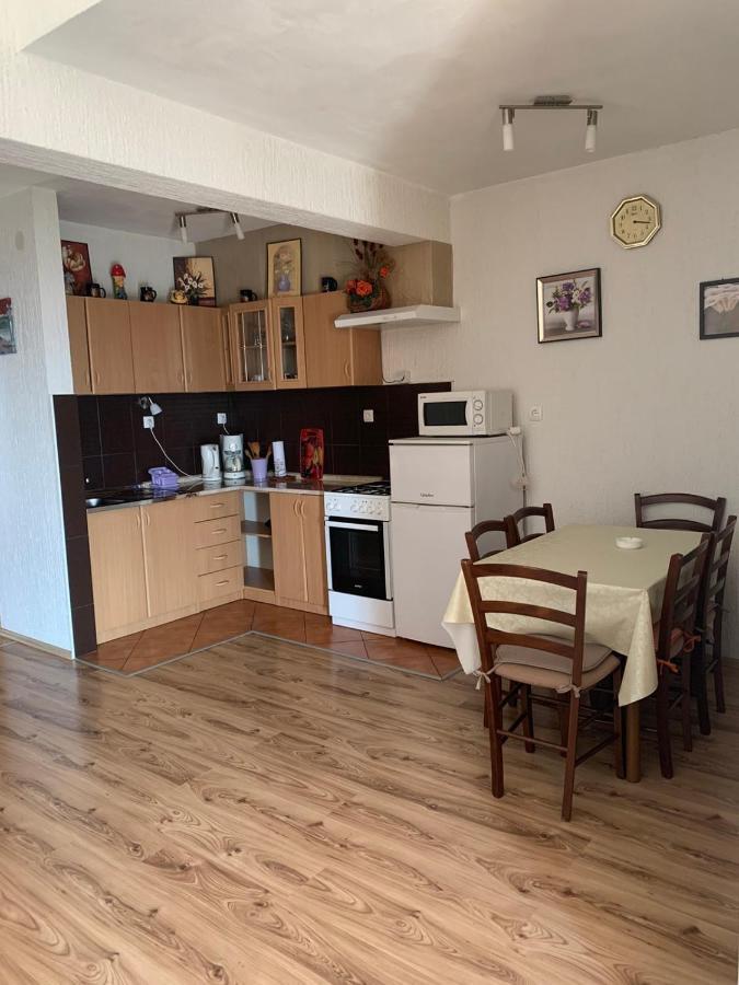 Marina Apartment *