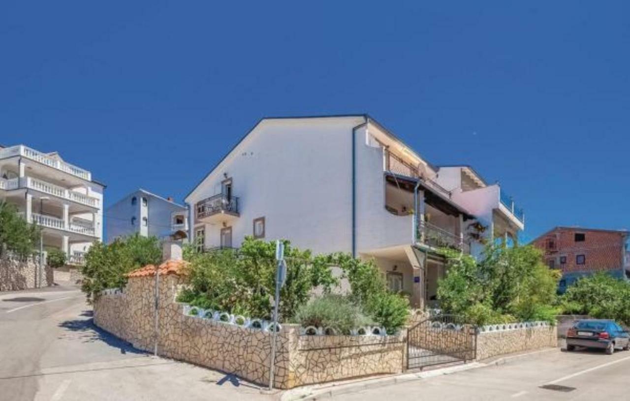 Apartment Marina *